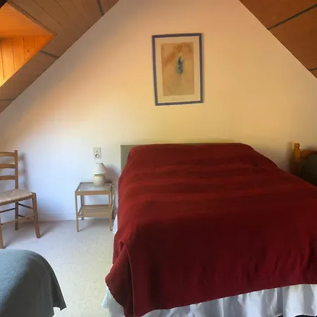 Farmyard At Kerespars, 3 Houses, Sleeps 30 With Pool Holiday home Leuhan