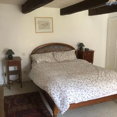 Farmyard At Kerespars, 3 Houses, Sleeps 30 With Pool * Leuhan